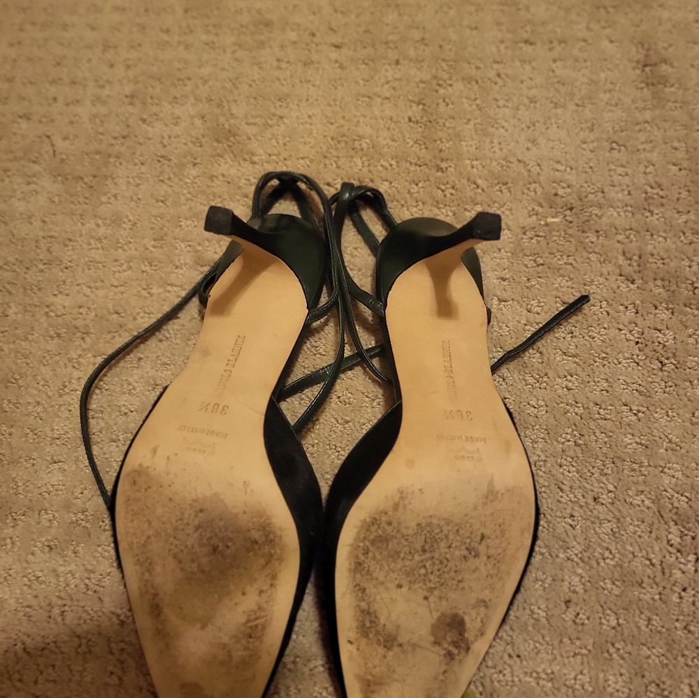 Shoes - Picture 4 of 4